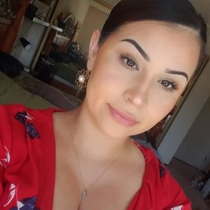 Meet your Posher, Becky